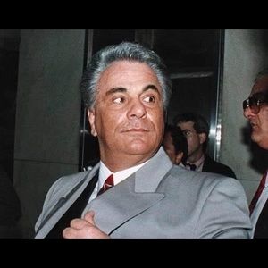 Meet your Posher, Tom